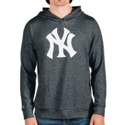 Men's New York Yankees Antigua Heathered Charcoal Team Logo Absolute Pullover Hoodie