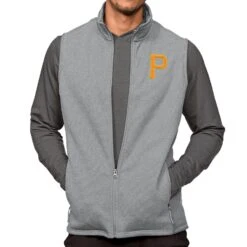 Men's Pittsburgh Pirates Antigua Heathered Gray Course Full-Zip Vest