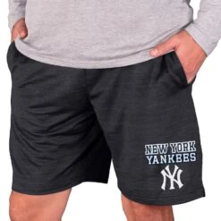 Men's New York Yankees Concepts Sport Charcoal Bullseye Knit Jam Shorts